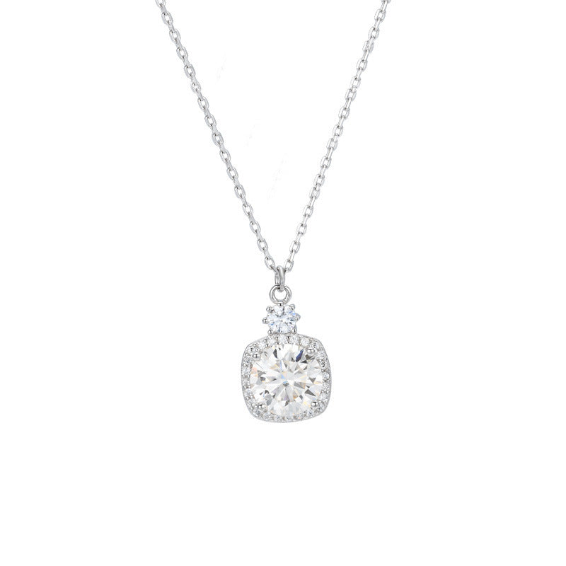 "SilverGlow Square" – Die Kette, die leuchtet wie ein Diamant