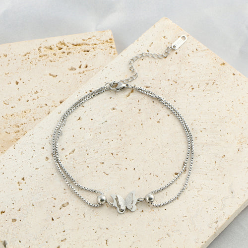"Aurora Butterfly Anklet" – Zartes Fußkettchen mit Schmetterling