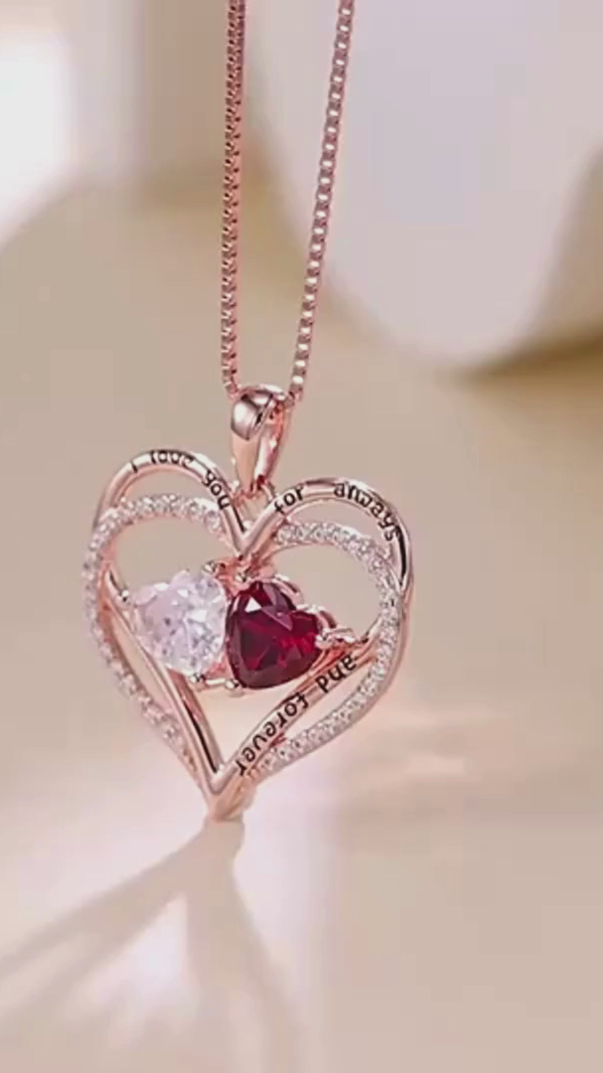 „Endless Heart“ – Damenhalskette Herz Goldfarben mit Zirkonia
